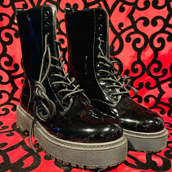 Women’s Patent Leather Combat Boots - Picture 1 of 11